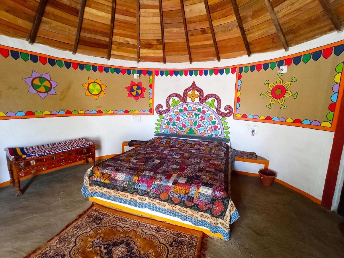 Banni Village Resort - Rann Of Kutch Bherandiāla Exterior photo
