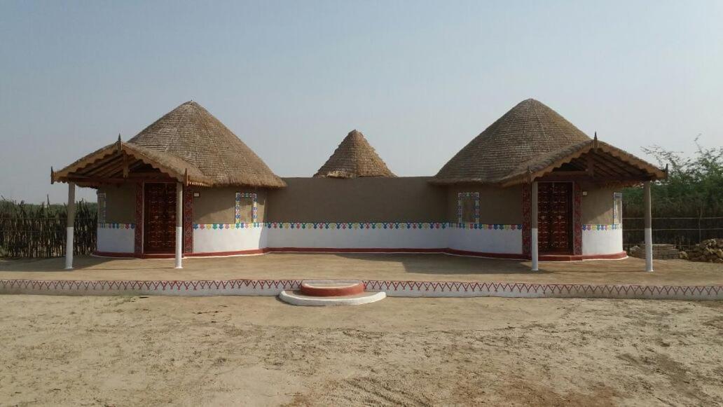 Banni Village Resort - Rann Of Kutch Bherandiāla Exterior photo
